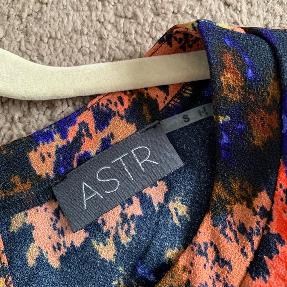 Patterned crop top - Picture 3 of 3